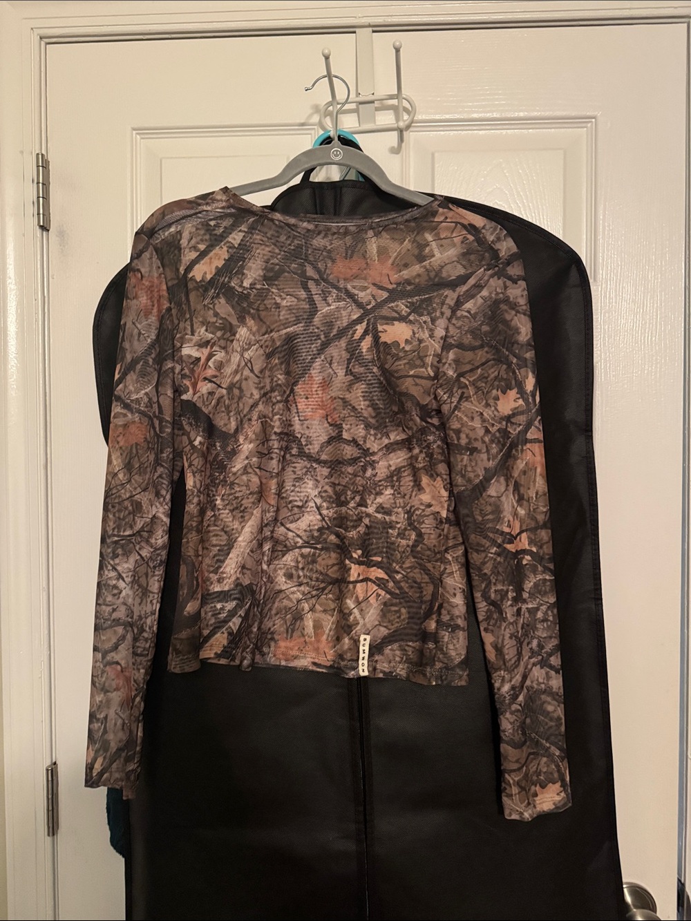 Women's Camouflage Long-Sleeve Mesh Top - Brown/Green Camo